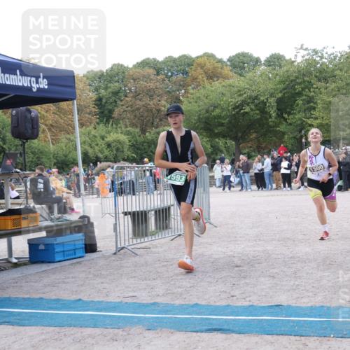 14.09.2025 - Stadtparktriathlon Strokosch-Dieckow http://msf.ph/oto/8898318 14.09.2025 13:51:42 Ziel 1300, 1593 meine-sportfotos.de