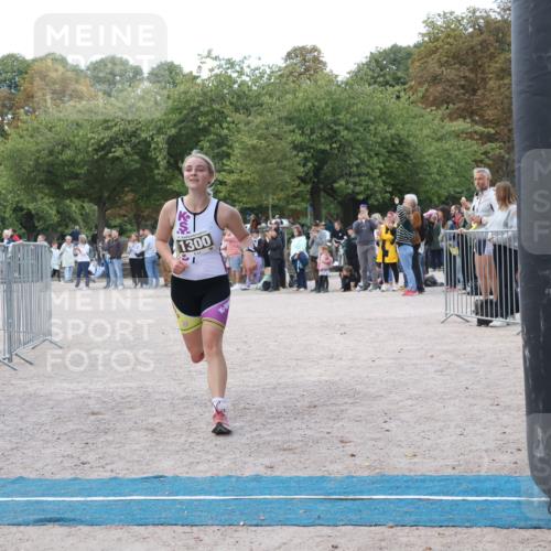14.09.2025 - Stadtparktriathlon Strokosch-Dieckow http://msf.ph/oto/8898321 14.09.2025 13:51:43 Ziel 1300, 1593 meine-sportfotos.de