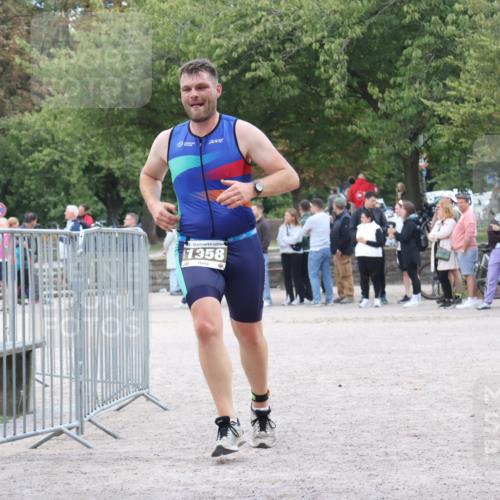 14.09.2025 - Stadtparktriathlon Strokosch-Dieckow http://msf.ph/oto/8898326 14.09.2025 13:51:49 Ziel 1300, 1332, 1358, 1593 meine-sportfotos.de
