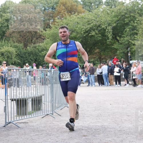 14.09.2025 - Stadtparktriathlon Strokosch-Dieckow http://msf.ph/oto/8898328 14.09.2025 13:51:50 Ziel 1300, 1332, 1358 meine-sportfotos.de