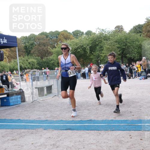 14.09.2025 - Stadtparktriathlon Strokosch-Dieckow http://msf.ph/oto/8898339 14.09.2025 13:51:55 Ziel 1332, 1358 meine-sportfotos.de