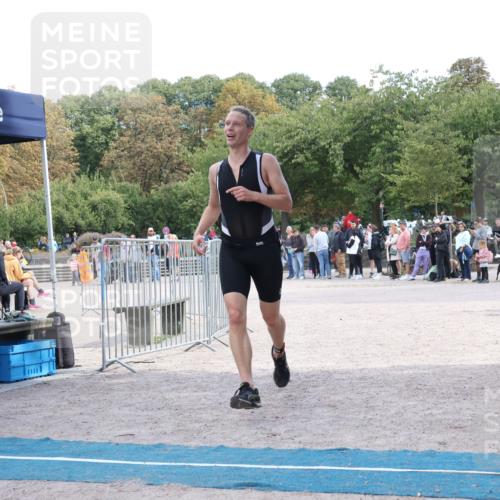 14.09.2025 - Stadtparktriathlon Strokosch-Dieckow http://msf.ph/oto/8898348 14.09.2025 13:52:03 Ziel 1469 meine-sportfotos.de