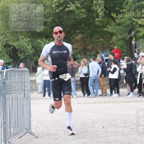14.09.2025 - Stadtparktriathlon Strokosch-Dieckow http://msf.ph/oto/8898360 14.09.2025 13:52:34 Ziel 1492 meine-sportfotos.de
