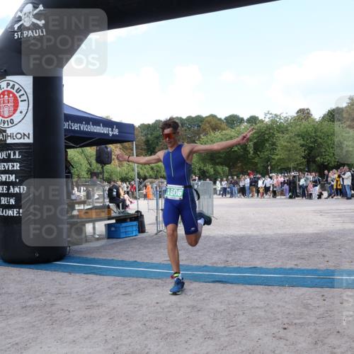 14.09.2025 - Stadtparktriathlon Strokosch-Dieckow http://msf.ph/oto/8898384 14.09.2025 13:53:29 Ziel 1606 meine-sportfotos.de