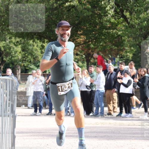 14.09.2025 - Stadtparktriathlon Strokosch-Dieckow http://msf.ph/oto/8898415 14.09.2025 13:54:56 Ziel 1521 meine-sportfotos.de