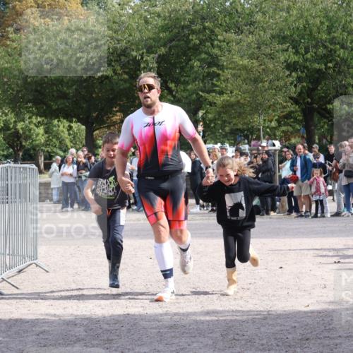 14.09.2025 - Stadtparktriathlon Strokosch-Dieckow http://msf.ph/oto/8898430 14.09.2025 13:55:04 Ziel 1514, 1521 meine-sportfotos.de