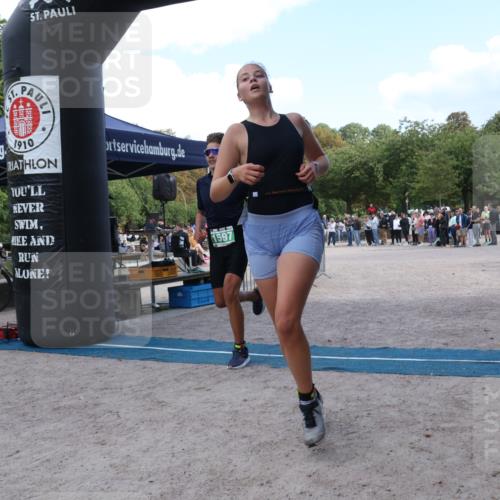 14.09.2025 - Stadtparktriathlon Strokosch-Dieckow http://msf.ph/oto/8898449 14.09.2025 13:55:45 Ziel 1569, 1597 meine-sportfotos.de