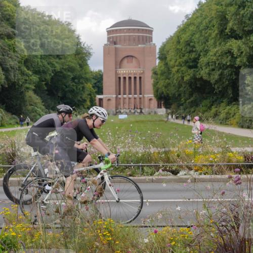 14.09.2025 - Stadtparktriathlon Michael Burmester http://msf.ph/oto/8898575 14.09.2025 12:45:05 Radfahren 1293, 1322, 1340, 1392 meine-sportfotos.de