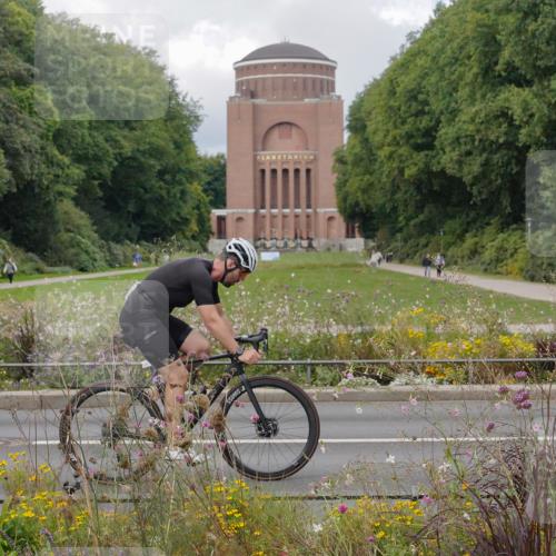 14.09.2025 - Stadtparktriathlon Michael Burmester http://msf.ph/oto/8898582 14.09.2025 12:45:17 Radfahren 1231, 1396, 1420 meine-sportfotos.de