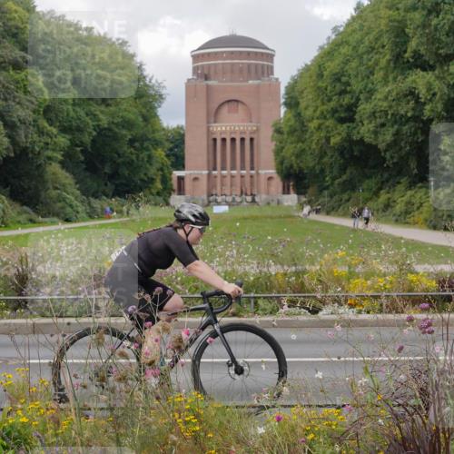 14.09.2025 - Stadtparktriathlon Michael Burmester http://msf.ph/oto/8898587 14.09.2025 12:45:20 Radfahren 1231, 1380, 1396, 1420 meine-sportfotos.de