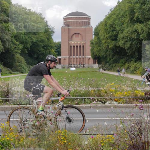 14.09.2025 - Stadtparktriathlon Michael Burmester http://msf.ph/oto/8898596 14.09.2025 12:45:26 Radfahren 1231, 1380, 1420 meine-sportfotos.de