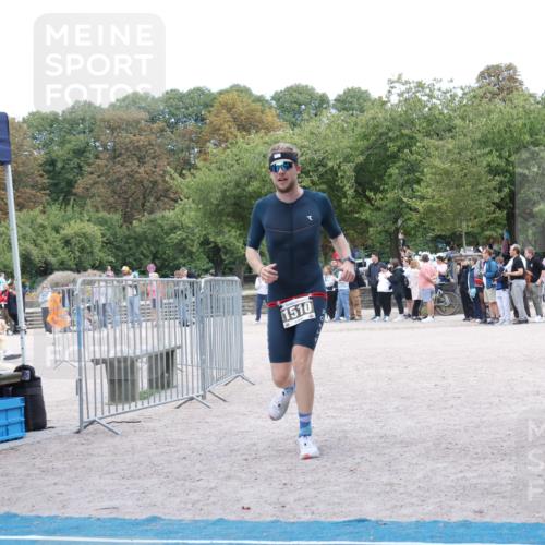 14.09.2025 - Stadtparktriathlon Strokosch-Dieckow http://msf.ph/oto/8898603 14.09.2025 14:00:11 Ziel 1510, 1589 meine-sportfotos.de