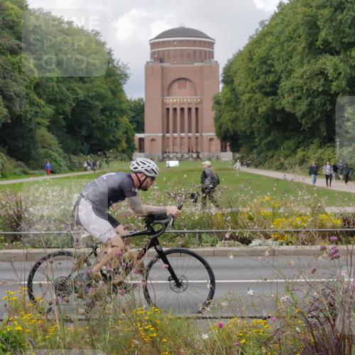 14.09.2025 - Stadtparktriathlon Michael Burmester http://msf.ph/oto/8898616 14.09.2025 12:45:45 Radfahren 1308, 1344, 1345, 1359 meine-sportfotos.de
