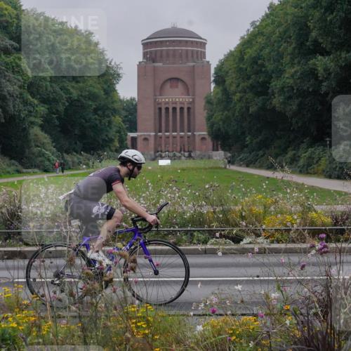 14.09.2025 - Stadtparktriathlon Michael Burmester http://msf.ph/oto/8898623 14.09.2025 09:04:49 Radfahren 321, 367, 405, 476 meine-sportfotos.de