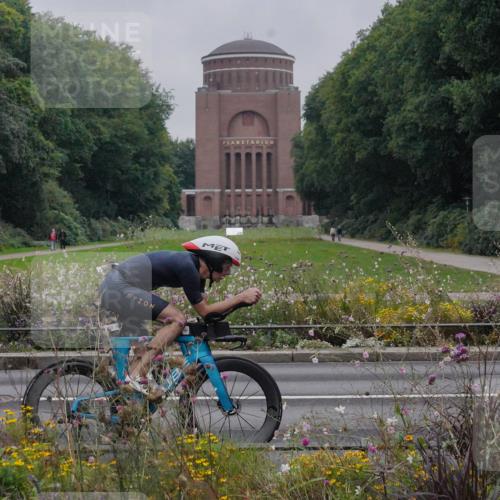 14.09.2025 - Stadtparktriathlon Michael Burmester http://msf.ph/oto/8898644 14.09.2025 09:05:08 Radfahren 313 meine-sportfotos.de