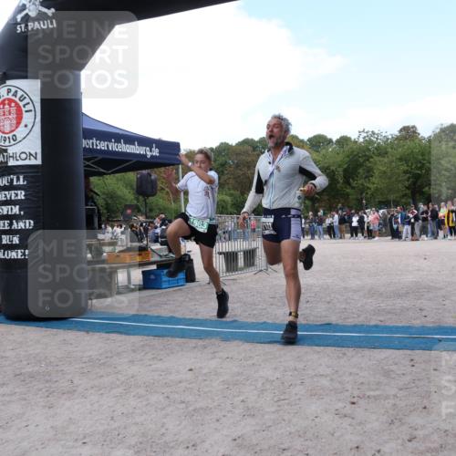 14.09.2025 - Stadtparktriathlon Strokosch-Dieckow http://msf.ph/oto/8898649 14.09.2025 14:00:42 Ziel 1583 meine-sportfotos.de