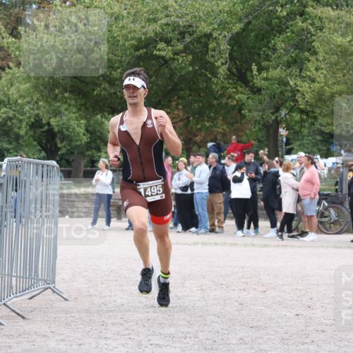 14.09.2025 - Stadtparktriathlon Strokosch-Dieckow http://msf.ph/oto/8898659 14.09.2025 14:00:52 Ziel 1495 meine-sportfotos.de