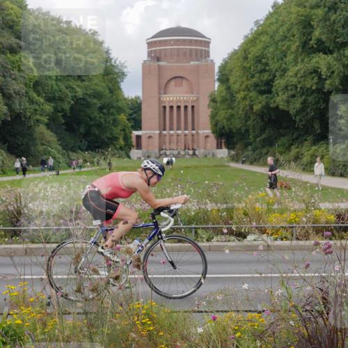 14.09.2025 - Stadtparktriathlon Michael Burmester http://msf.ph/oto/8898660 14.09.2025 12:46:24 Radfahren 1281, 1290, 1319, 1335, 1417 meine-sportfotos.de