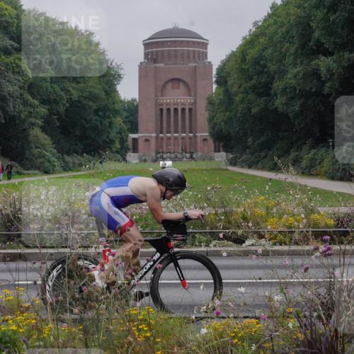 14.09.2025 - Stadtparktriathlon Michael Burmester http://msf.ph/oto/8898668 14.09.2025 09:05:30 Radfahren 310, 351, 355, 394, 416 meine-sportfotos.de