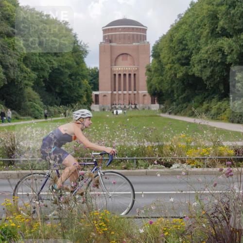 14.09.2025 - Stadtparktriathlon Michael Burmester http://msf.ph/oto/8898669 14.09.2025 12:46:43 Radfahren 1258, 1283, 1342, 1360 meine-sportfotos.de