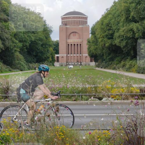 14.09.2025 - Stadtparktriathlon Michael Burmester http://msf.ph/oto/8898694 14.09.2025 12:46:59 Radfahren 1256, 1273, 1326, 1357, 1410 meine-sportfotos.de