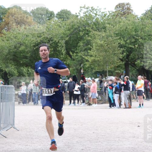 14.09.2025 - Stadtparktriathlon Strokosch-Dieckow http://msf.ph/oto/8898705 14.09.2025 14:02:22 Ziel 1517, 1601 meine-sportfotos.de