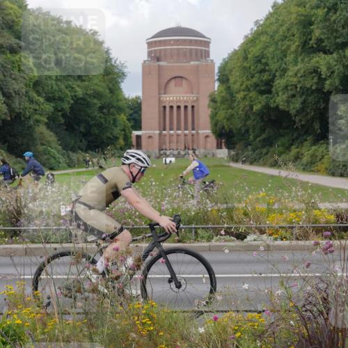 14.09.2025 - Stadtparktriathlon Michael Burmester http://msf.ph/oto/8898714 14.09.2025 12:47:03 Radfahren 1256, 1273, 1294, 1357, 1376, 1410 meine-sportfotos.de