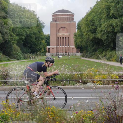 14.09.2025 - Stadtparktriathlon Michael Burmester http://msf.ph/oto/8898720 14.09.2025 12:47:08 Radfahren 1273, 1294, 1317, 1357, 1376 meine-sportfotos.de