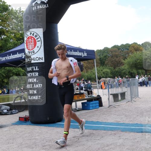 14.09.2025 - Stadtparktriathlon Strokosch-Dieckow http://msf.ph/oto/8898726 14.09.2025 14:02:34 Ziel 1545 meine-sportfotos.de