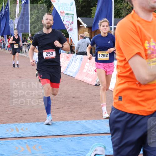 14.09.2025 - Airport Race Strokosch-Dieckow http://msf.ph/oto/8898740 14.09.2025 12:26:00 Ziel 96, 253, 381, 633, 777, 1344, 1346, 1717, 1792, 1880, 1895, 1912, 2161, 5029 meine-sportfotos.de