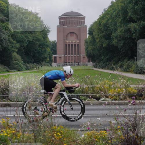 14.09.2025 - Stadtparktriathlon Michael Burmester http://msf.ph/oto/8898744 14.09.2025 09:06:05 Radfahren 306, 307, 320, 335, 356, 412, 431 meine-sportfotos.de