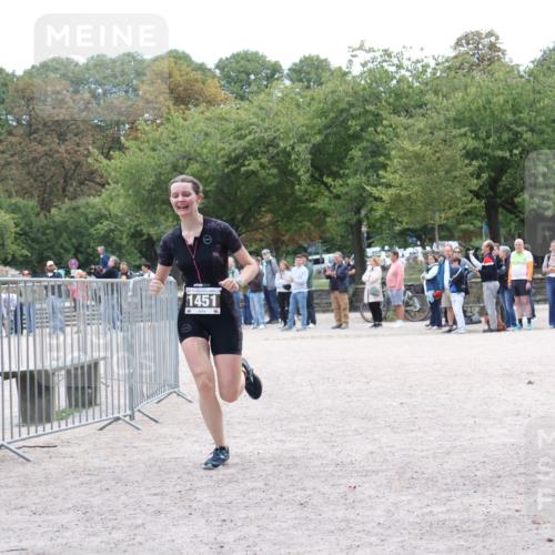 14.09.2025 - Stadtparktriathlon Strokosch-Dieckow http://msf.ph/oto/8898821 14.09.2025 14:05:22 Ziel 1451, 1608 meine-sportfotos.de
