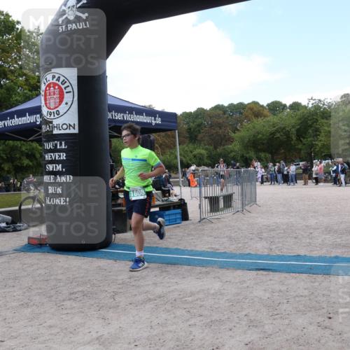 14.09.2025 - Stadtparktriathlon Strokosch-Dieckow http://msf.ph/oto/8898849 14.09.2025 14:05:29 Ziel 1451, 1506, 1608 meine-sportfotos.de