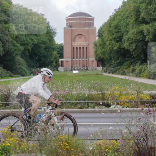 14.09.2025 - Stadtparktriathlon Michael Burmester http://msf.ph/oto/8898884 14.09.2025 12:48:45 Radfahren 1175, 1289, 1384, 1403 meine-sportfotos.de