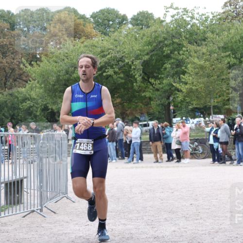 14.09.2025 - Stadtparktriathlon Strokosch-Dieckow http://msf.ph/oto/8898885 14.09.2025 14:05:47 Ziel 1329, 1468 meine-sportfotos.de