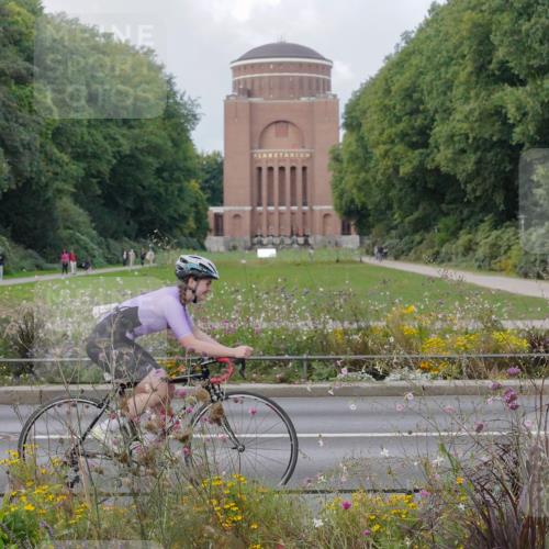 14.09.2025 - Stadtparktriathlon Michael Burmester http://msf.ph/oto/8898903 14.09.2025 12:49:13 Radfahren 1229, 1288, 1309 meine-sportfotos.de