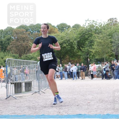 14.09.2025 - Stadtparktriathlon Strokosch-Dieckow http://msf.ph/oto/8898907 14.09.2025 14:06:25 Ziel 1460, 1467 meine-sportfotos.de