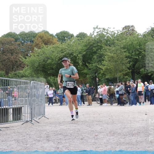 14.09.2025 - Stadtparktriathlon Strokosch-Dieckow http://msf.ph/oto/8898912 14.09.2025 14:06:26 Ziel 1460, 1467 meine-sportfotos.de