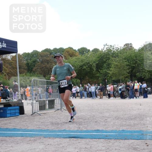 14.09.2025 - Stadtparktriathlon Strokosch-Dieckow http://msf.ph/oto/8898915 14.09.2025 14:06:27 Ziel 1460, 1467 meine-sportfotos.de