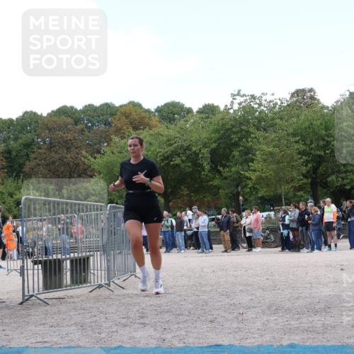 14.09.2025 - Stadtparktriathlon Strokosch-Dieckow http://msf.ph/oto/8898920 14.09.2025 14:06:43 Ziel 1446, 1526 meine-sportfotos.de