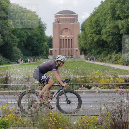 14.09.2025 - Stadtparktriathlon Michael Burmester http://msf.ph/oto/8898947 14.09.2025 12:49:37 Radfahren 1260, 1268, 1272, 1312, 1328, 1332, 1336, 1352, 1355, 1400, 1415 meine-sportfotos.de