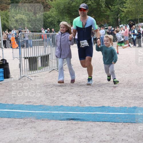 14.09.2025 - Stadtparktriathlon Strokosch-Dieckow http://msf.ph/oto/8898958 14.09.2025 14:08:15 Ziel 1471, 1488 meine-sportfotos.de