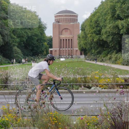 14.09.2025 - Stadtparktriathlon Michael Burmester http://msf.ph/oto/8898964 14.09.2025 12:49:45 Radfahren 1272, 1295, 1312, 1328 meine-sportfotos.de