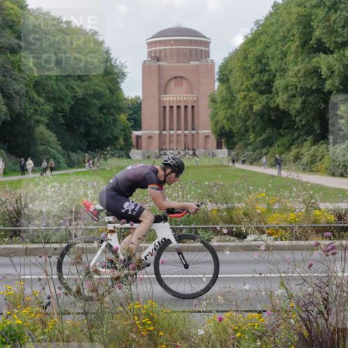 14.09.2025 - Stadtparktriathlon Michael Burmester http://msf.ph/oto/8898978 14.09.2025 12:50:01 Radfahren 1279, 1287, 1297, 1367, 1399 meine-sportfotos.de