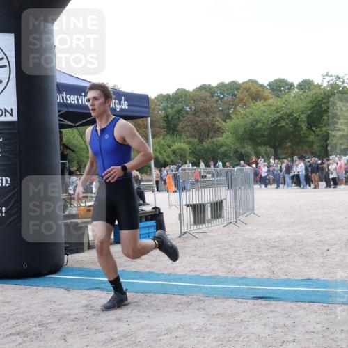 14.09.2025 - Stadtparktriathlon Strokosch-Dieckow http://msf.ph/oto/8898993 14.09.2025 14:08:47 Ziel 1489, 1498 meine-sportfotos.de