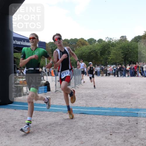 14.09.2025 - Stadtparktriathlon Strokosch-Dieckow http://msf.ph/oto/8899008 14.09.2025 14:09:04 Ziel 1473, 1638, 1639, 1673 meine-sportfotos.de