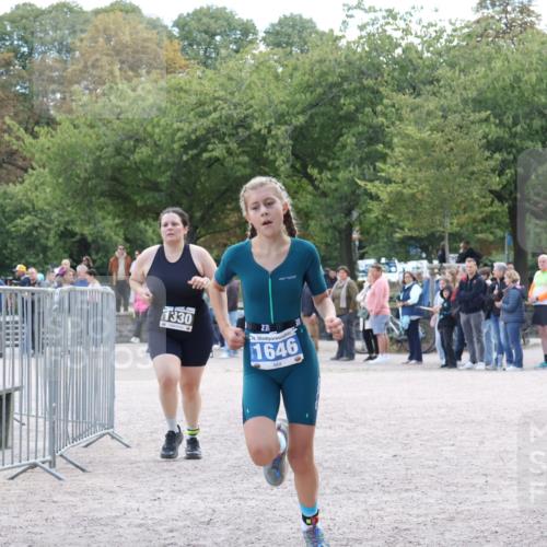 14.09.2025 - Stadtparktriathlon Strokosch-Dieckow http://msf.ph/oto/8899090 14.09.2025 14:10:09 Ziel 1330, 1646, 1677 meine-sportfotos.de