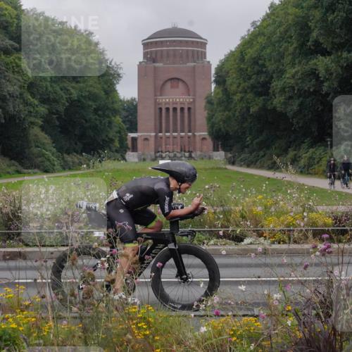 14.09.2025 - Stadtparktriathlon Michael Burmester http://msf.ph/oto/8899122 14.09.2025 09:10:05 Radfahren 311, 315, 328, 348, 350, 357, 387, 413, 414 meine-sportfotos.de