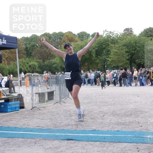 14.09.2025 - Stadtparktriathlon Strokosch-Dieckow http://msf.ph/oto/8899140 14.09.2025 14:10:39 Ziel 1432, 1537 meine-sportfotos.de