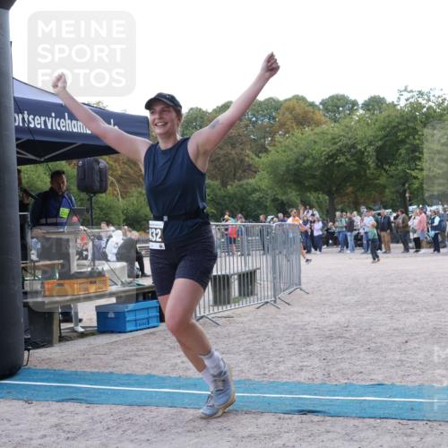 14.09.2025 - Stadtparktriathlon Strokosch-Dieckow http://msf.ph/oto/8899145 14.09.2025 14:10:40 Ziel 1432, 1537 meine-sportfotos.de